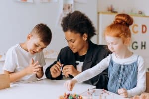 Credencial CDA Elizabeth: ¿Para quién es? | CDA Desarrollo Infantil